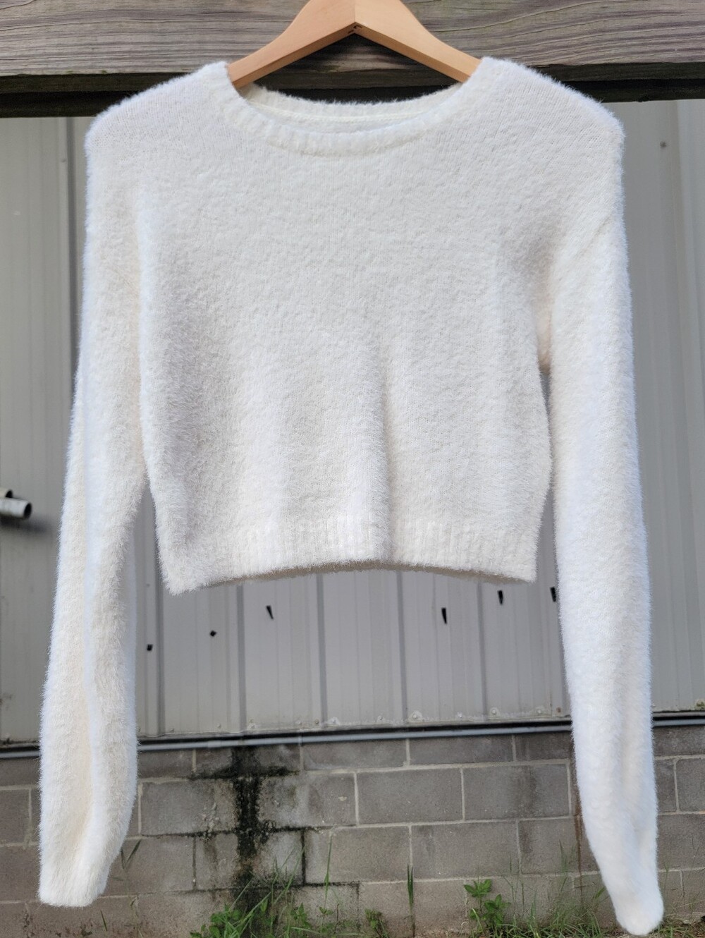 Cozy White Hollister Cropped Sweater
